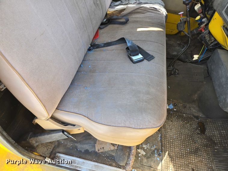 image for item ED2134 1987 Chevrolet C7 crane truck