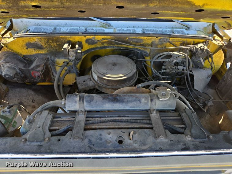 image for item ED2134 1987 Chevrolet C7 crane truck