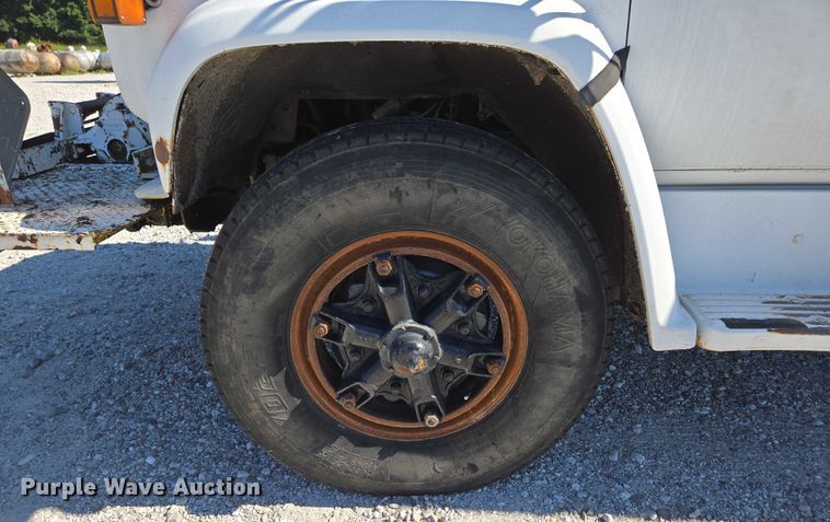 image for item ED2134 1987 Chevrolet C7 crane truck