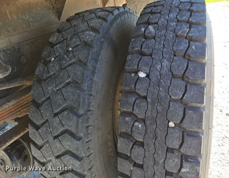 image for item ED2134 1987 Chevrolet C7 crane truck