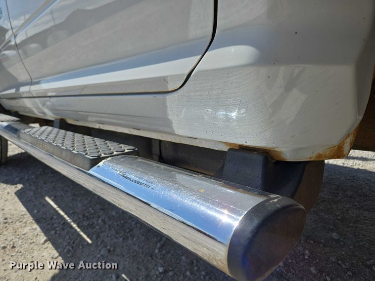 image for item ED2139 2014 Dodge Ram 5500 Crew Cab flatbed truck