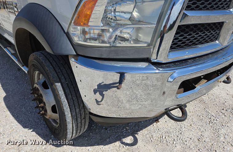 image for item ED2139 2014 Dodge Ram 5500 Crew Cab flatbed truck