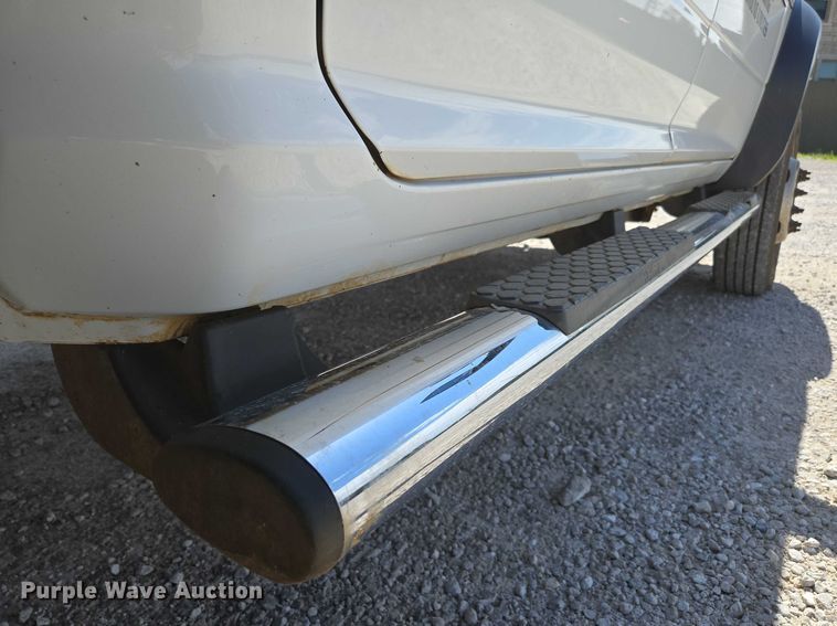 image for item ED2139 2014 Dodge Ram 5500 Crew Cab flatbed truck