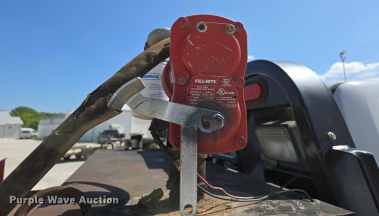 image for item ED2139 2014 Dodge Ram 5500 Crew Cab flatbed truck