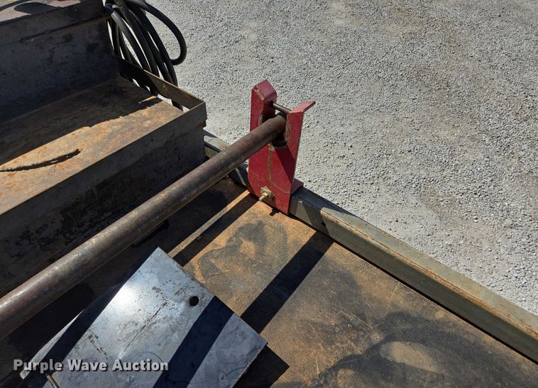 image for item ED2139 2014 Dodge Ram 5500 Crew Cab flatbed truck