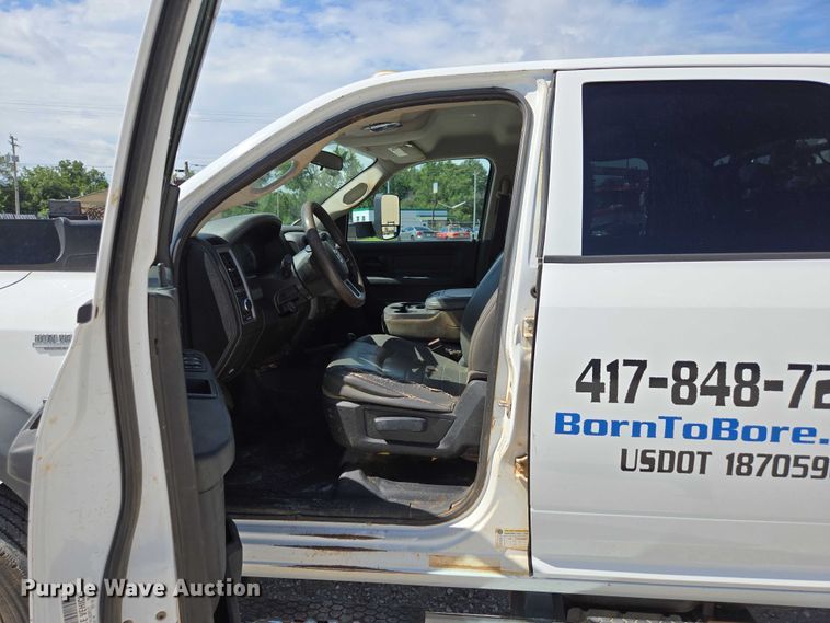 image for item ED2139 2014 Dodge Ram 5500 Crew Cab flatbed truck