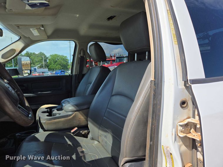 image for item ED2139 2014 Dodge Ram 5500 Crew Cab flatbed truck