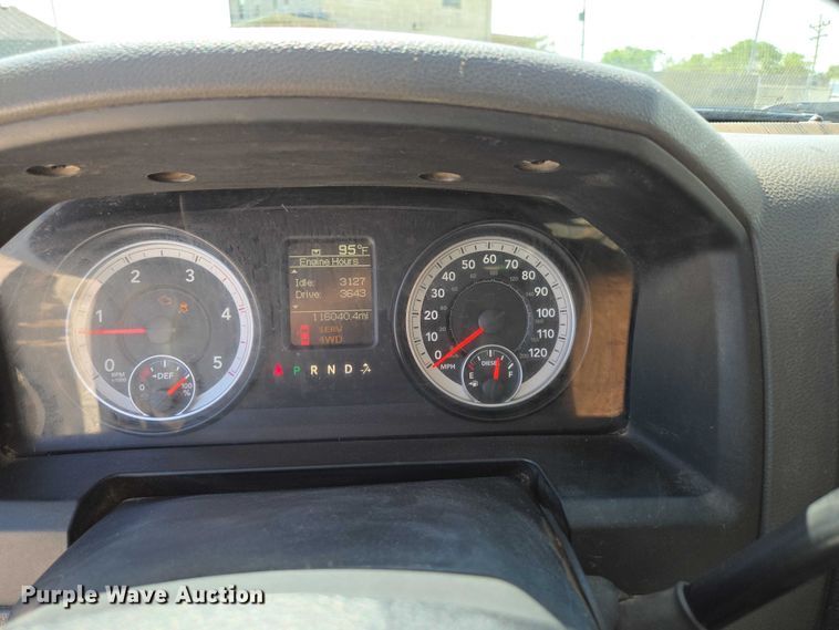 image for item ED2139 2014 Dodge Ram 5500 Crew Cab flatbed truck