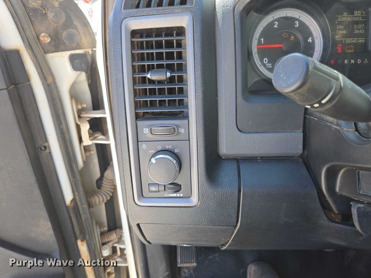 image for item ED2139 2014 Dodge Ram 5500 Crew Cab flatbed truck