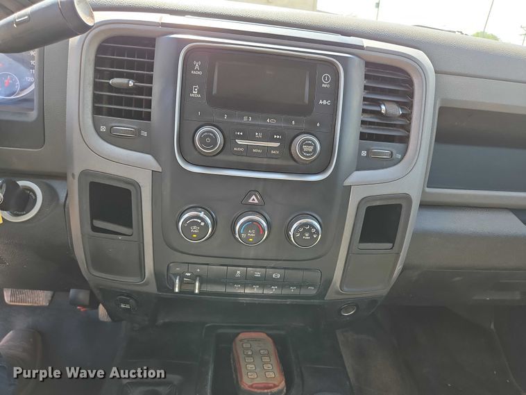 image for item ED2139 2014 Dodge Ram 5500 Crew Cab flatbed truck