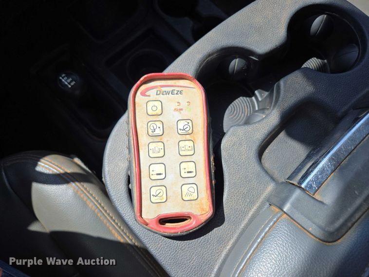 image for item ED2139 2014 Dodge Ram 5500 Crew Cab flatbed truck