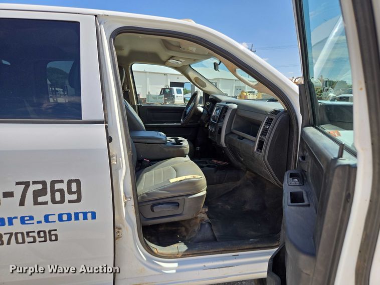 image for item ED2139 2014 Dodge Ram 5500 Crew Cab flatbed truck