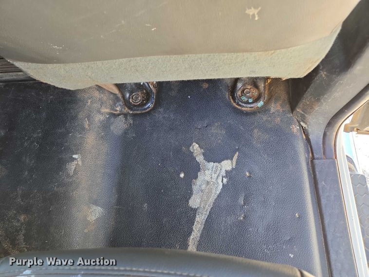 image for item ED2139 2014 Dodge Ram 5500 Crew Cab flatbed truck