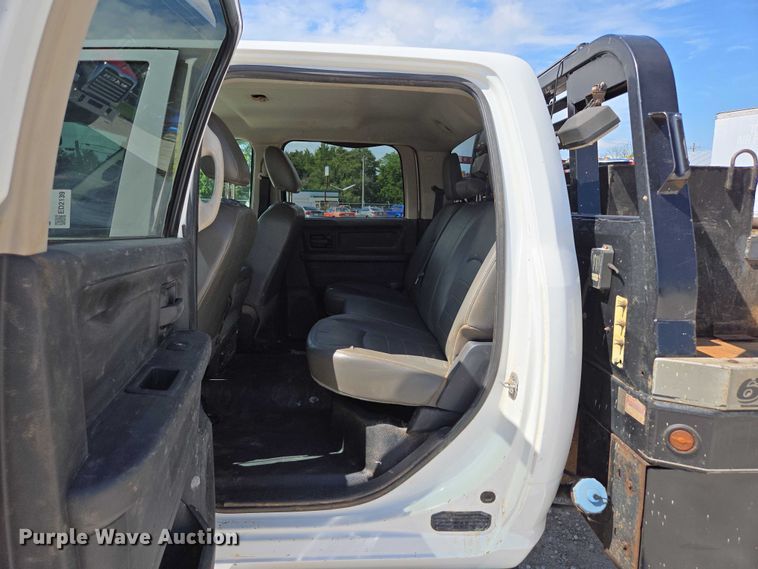 image for item ED2139 2014 Dodge Ram 5500 Crew Cab flatbed truck