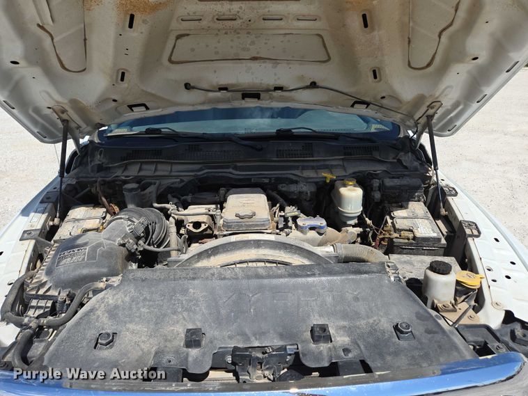 image for item ED2139 2014 Dodge Ram 5500 Crew Cab flatbed truck