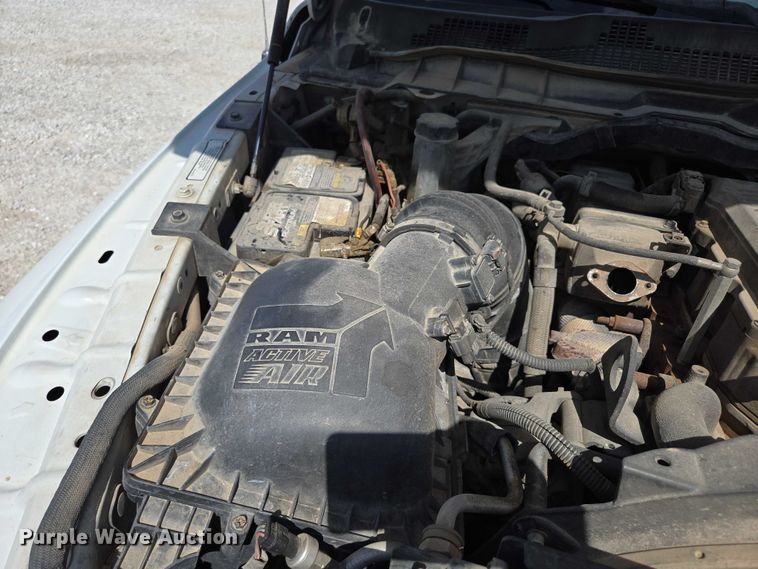 image for item ED2139 2014 Dodge Ram 5500 Crew Cab flatbed truck