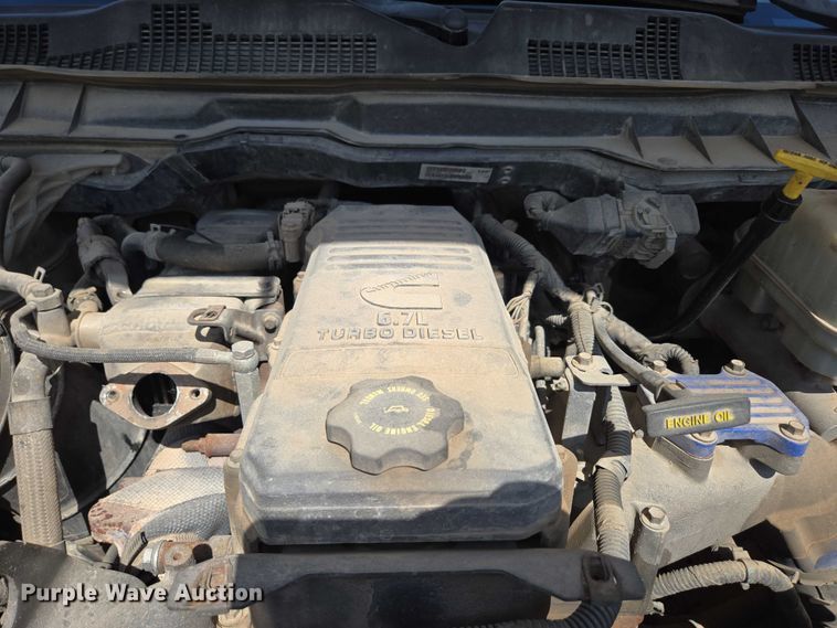 image for item ED2139 2014 Dodge Ram 5500 Crew Cab flatbed truck