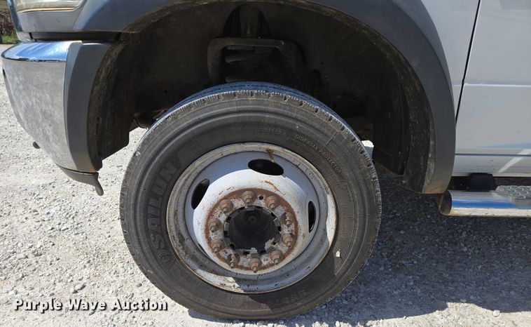 image for item ED2139 2014 Dodge Ram 5500 Crew Cab flatbed truck