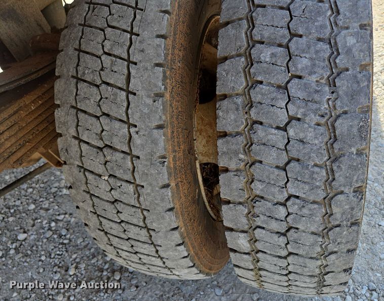 image for item ED2139 2014 Dodge Ram 5500 Crew Cab flatbed truck