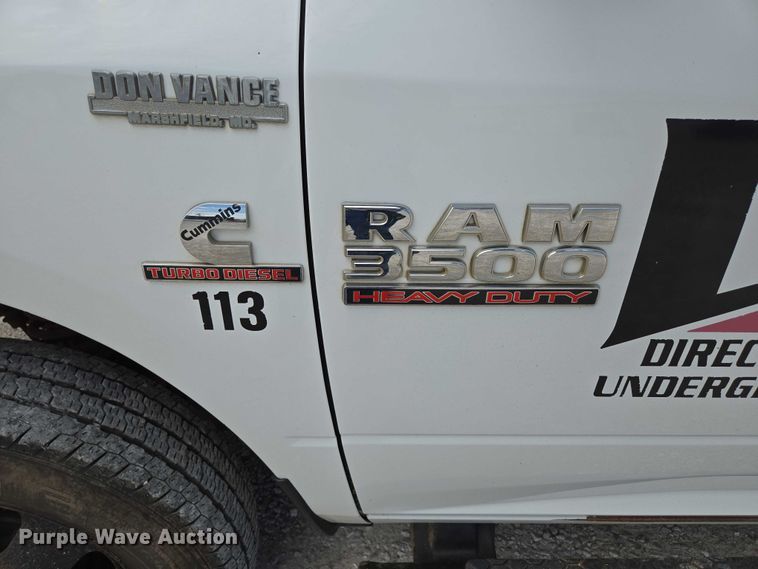 image for item ED2140 2014 Dodge Ram 3500 Crew Cab flatbed pickup truck