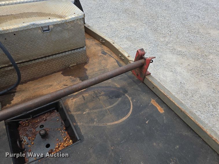 image for item ED2140 2014 Dodge Ram 3500 Crew Cab flatbed pickup truck