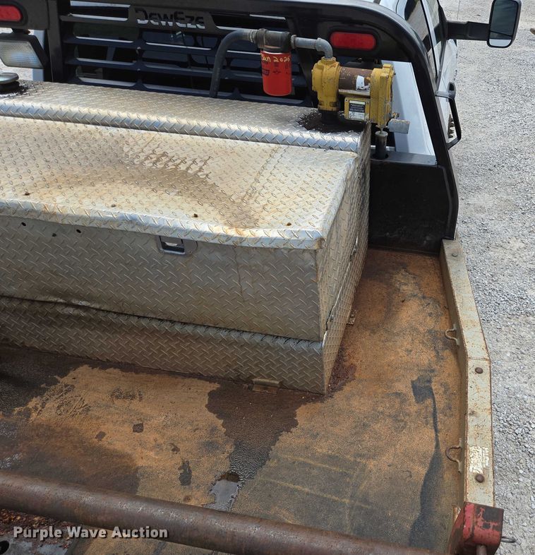 image for item ED2140 2014 Dodge Ram 3500 Crew Cab flatbed pickup truck