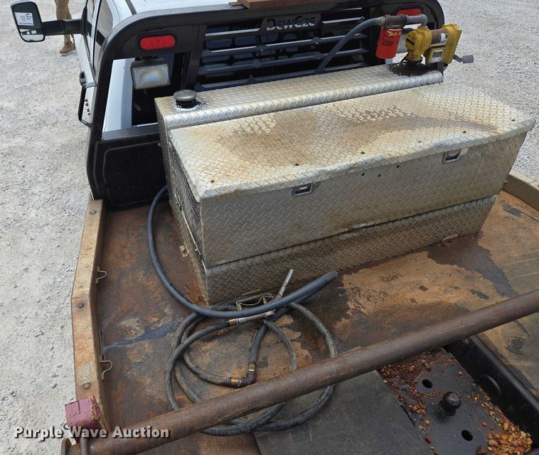 image for item ED2140 2014 Dodge Ram 3500 Crew Cab flatbed pickup truck