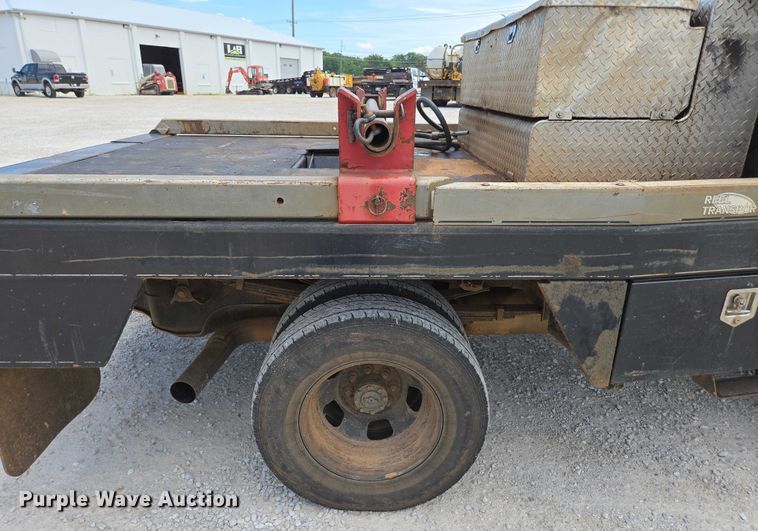 image for item ED2140 2014 Dodge Ram 3500 Crew Cab flatbed pickup truck