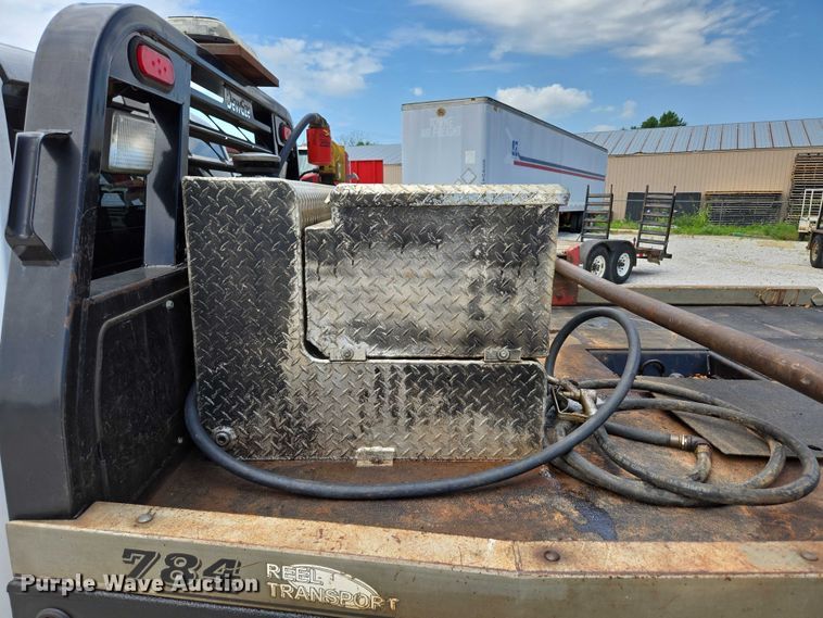 image for item ED2140 2014 Dodge Ram 3500 Crew Cab flatbed pickup truck