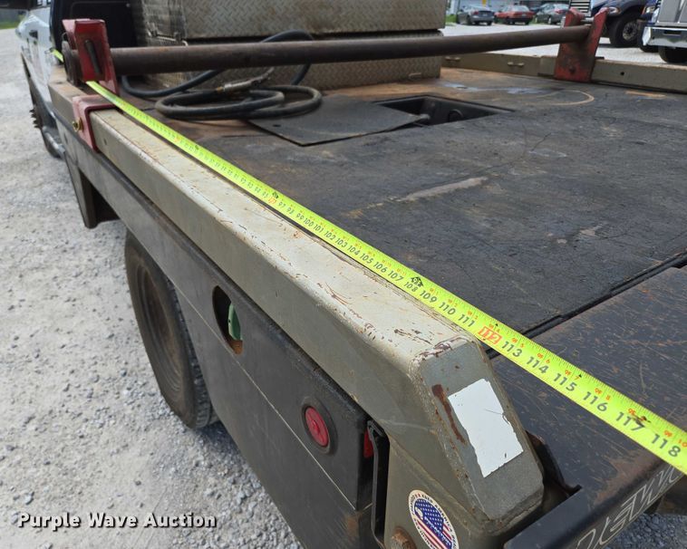 image for item ED2140 2014 Dodge Ram 3500 Crew Cab flatbed pickup truck