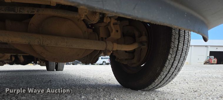 image for item ED2140 2014 Dodge Ram 3500 Crew Cab flatbed pickup truck