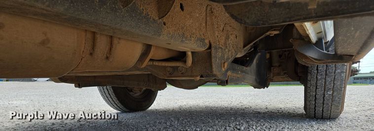 image for item ED2140 2014 Dodge Ram 3500 Crew Cab flatbed pickup truck