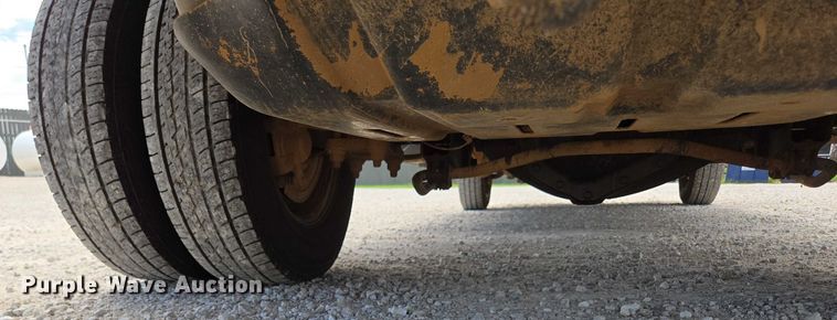 image for item ED2140 2014 Dodge Ram 3500 Crew Cab flatbed pickup truck