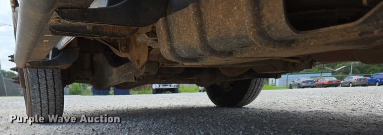 image for item ED2140 2014 Dodge Ram 3500 Crew Cab flatbed pickup truck