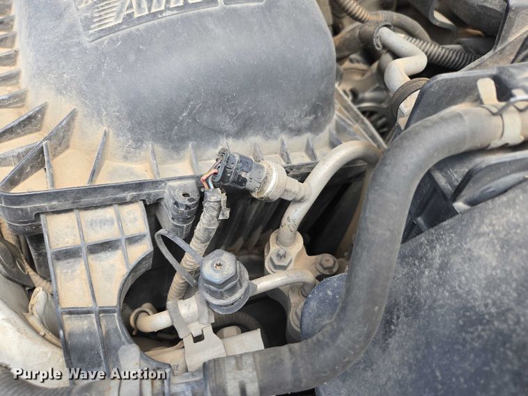 image for item ED2140 2014 Dodge Ram 3500 Crew Cab flatbed pickup truck