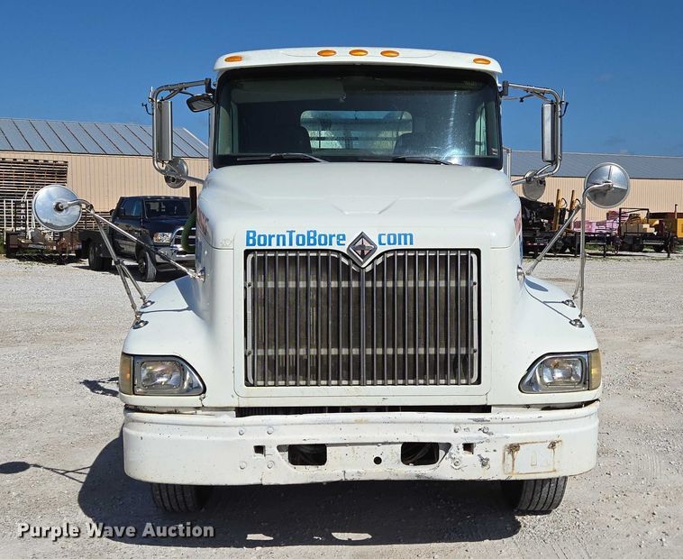 image for item ED2142 2007 International 9400i SBA flatbed truck with mud mixing system