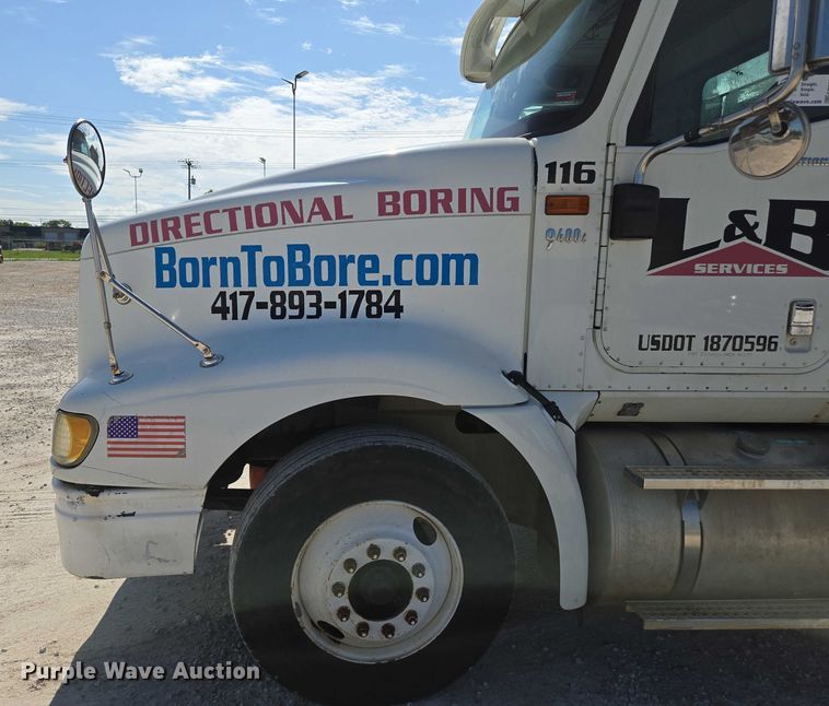 image for item ED2142 2007 International 9400i SBA flatbed truck with mud mixing system