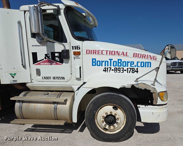 image for item ED2142 2007 International 9400i SBA flatbed truck with mud mixing system