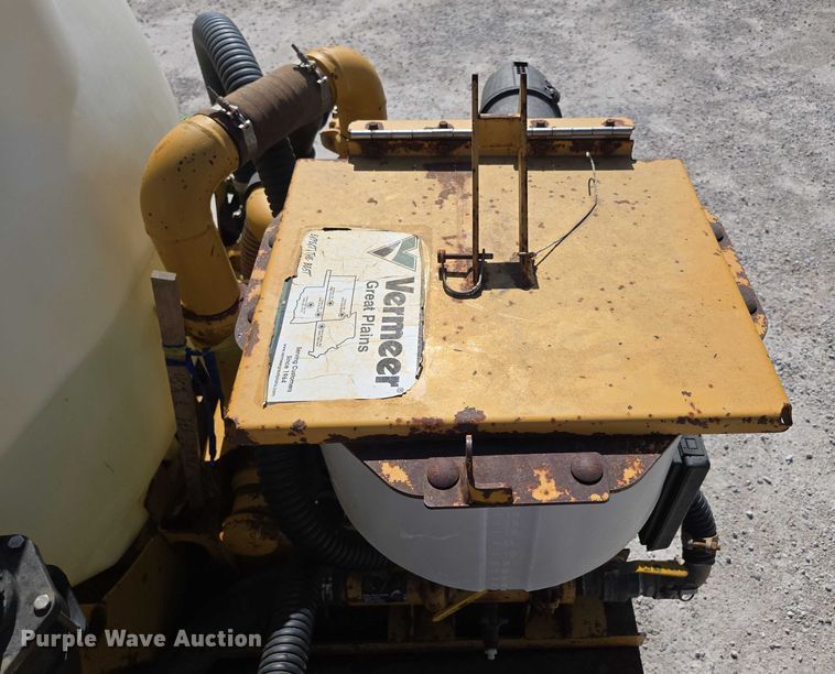 image for item ED2142 2007 International 9400i SBA flatbed truck with mud mixing system