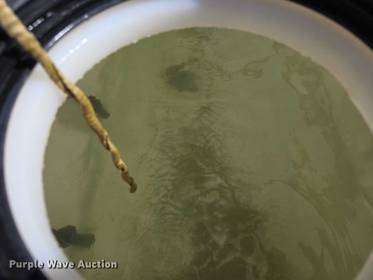 image for item ED2142 2007 International 9400i SBA flatbed truck with mud mixing system