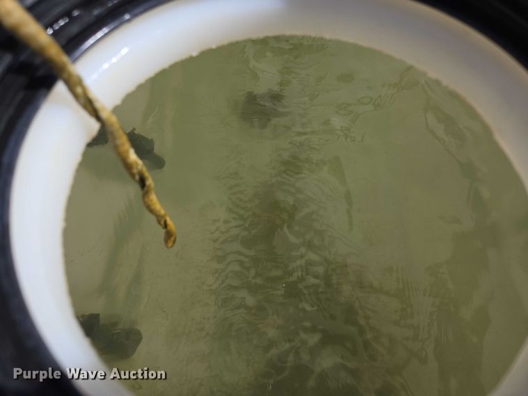 image for item ED2142 2007 International 9400i SBA flatbed truck with mud mixing system