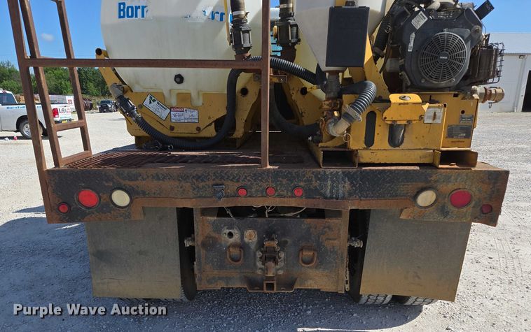 image for item ED2142 2007 International 9400i SBA flatbed truck with mud mixing system