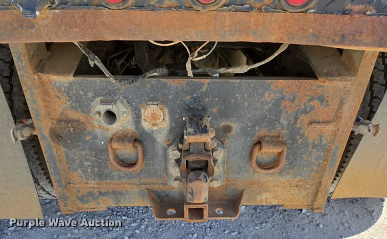 image for item ED2142 2007 International 9400i SBA flatbed truck with mud mixing system