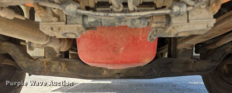 image for item ED2142 2007 International 9400i SBA flatbed truck with mud mixing system