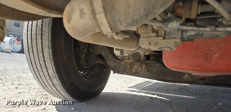 image for item ED2142 2007 International 9400i SBA flatbed truck with mud mixing system