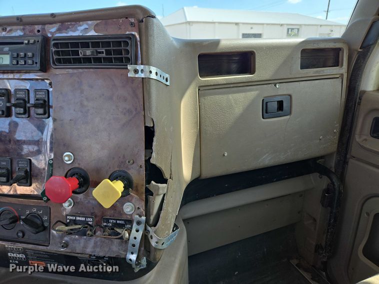 image for item ED2142 2007 International 9400i SBA flatbed truck with mud mixing system