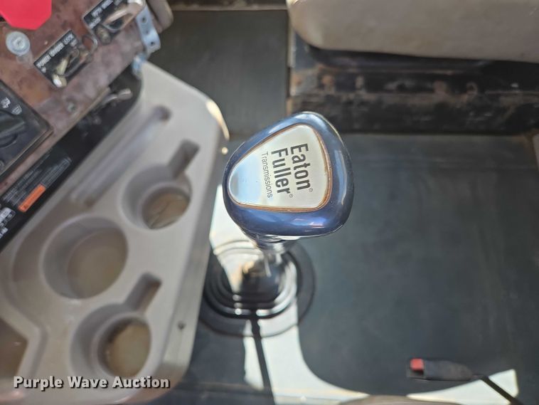 image for item ED2142 2007 International 9400i SBA flatbed truck with mud mixing system