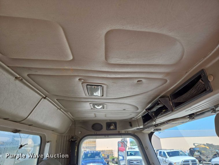 image for item ED2142 2007 International 9400i SBA flatbed truck with mud mixing system