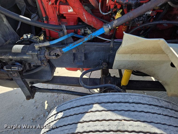 image for item ED2142 2007 International 9400i SBA flatbed truck with mud mixing system