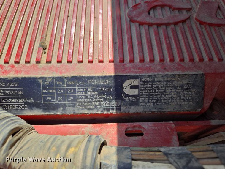 image for item ED2142 2007 International 9400i SBA flatbed truck with mud mixing system